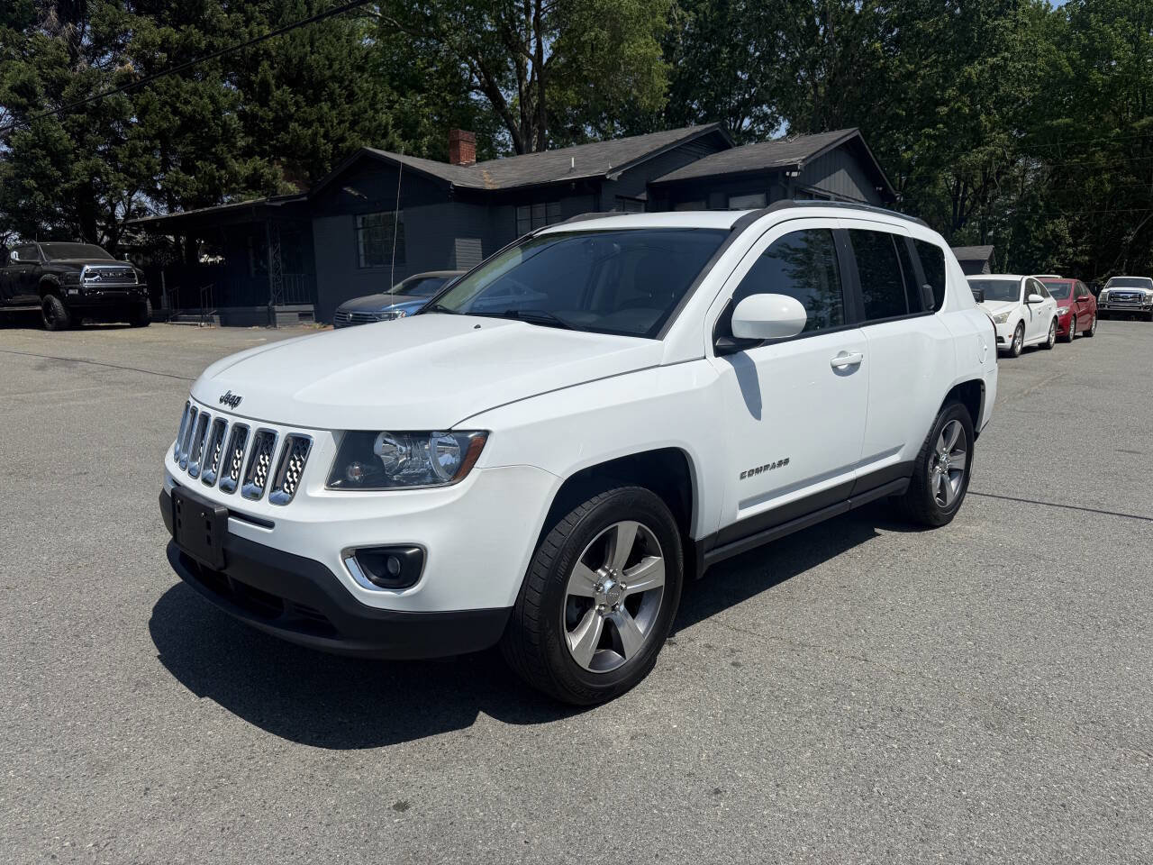 Used 2017 Jeep Compass High Altitude AWD/4WD image 2