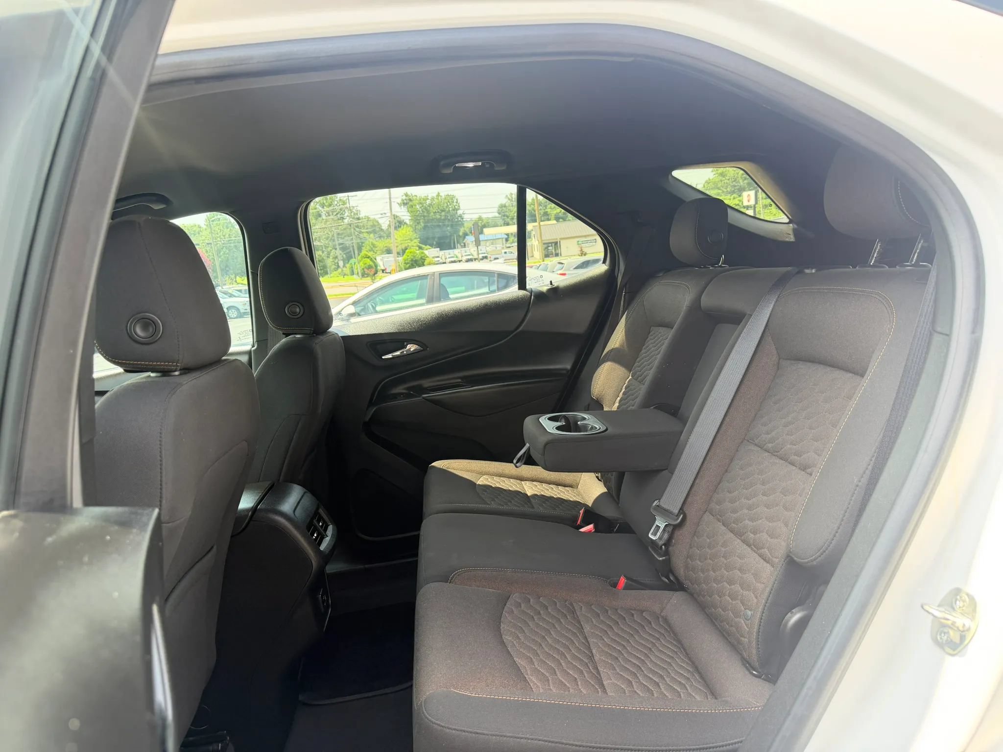 Used 2019 Chevrolet Equinox LT FWD image 23