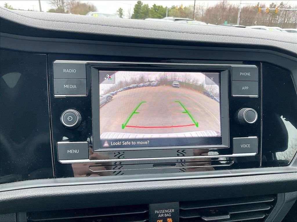 Used 2023 Volkswagen Jetta SE FWD image 18