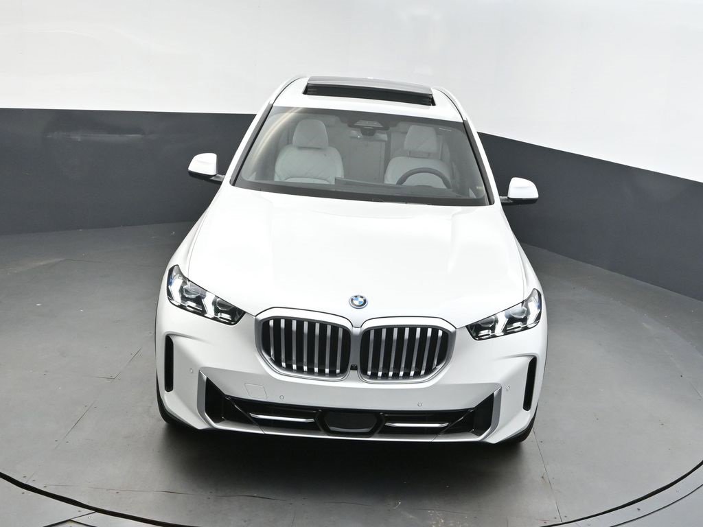 New 2026 BMW X5 xDrive50e image 37