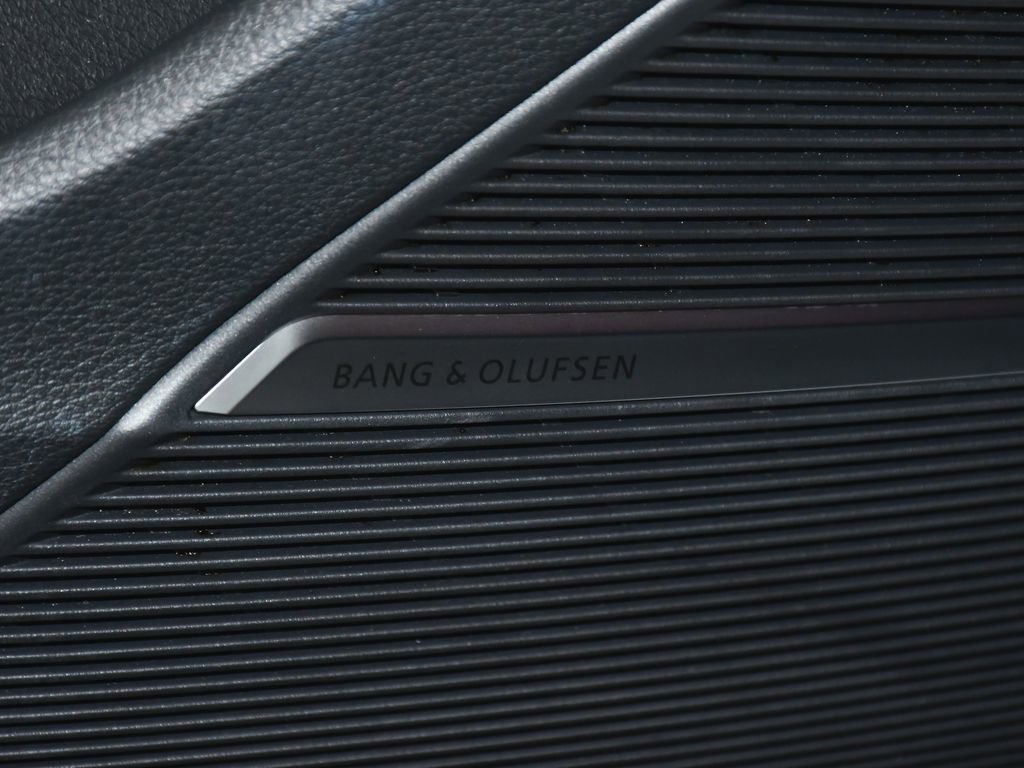 Used 2023 Audi SQ7 Prestige image 12