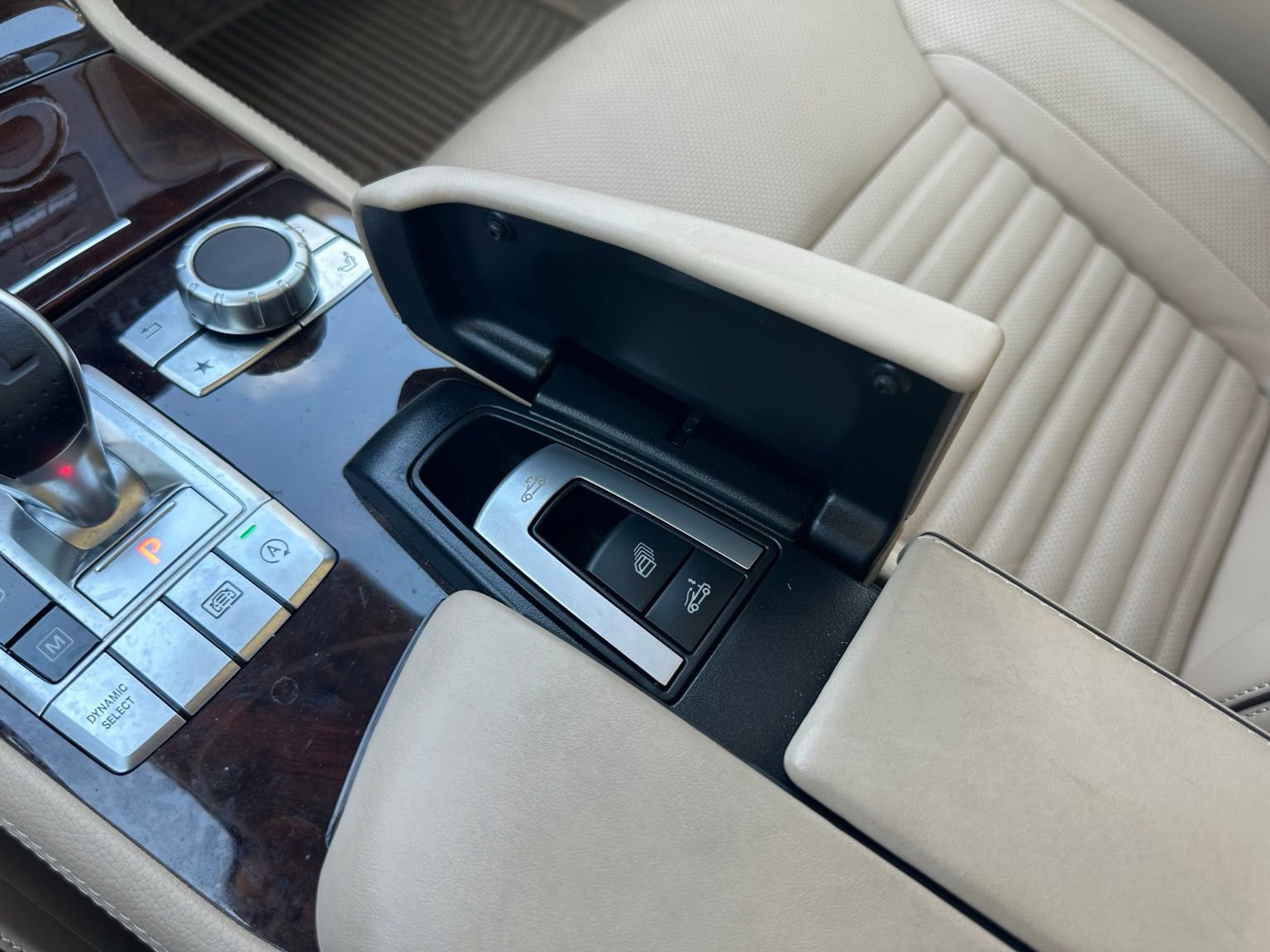 Used 2020 Mercedes-Benz SL 550 image 27