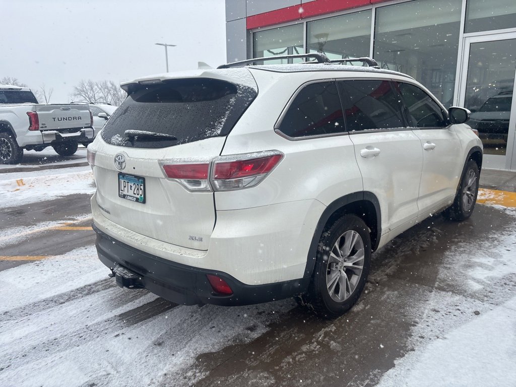Used 2015 Toyota Highlander XLE image 11
