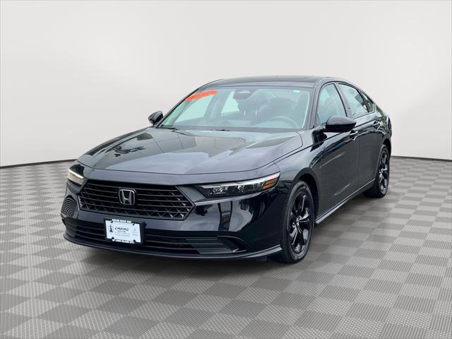 Used 2025 Honda Accord SE image 3