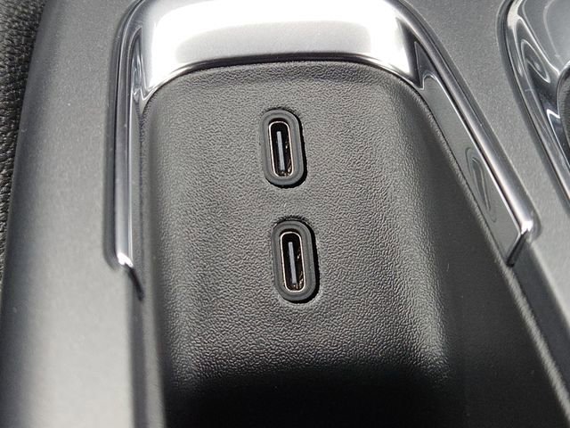 New 2026 Chevrolet Equinox EV LT image 5