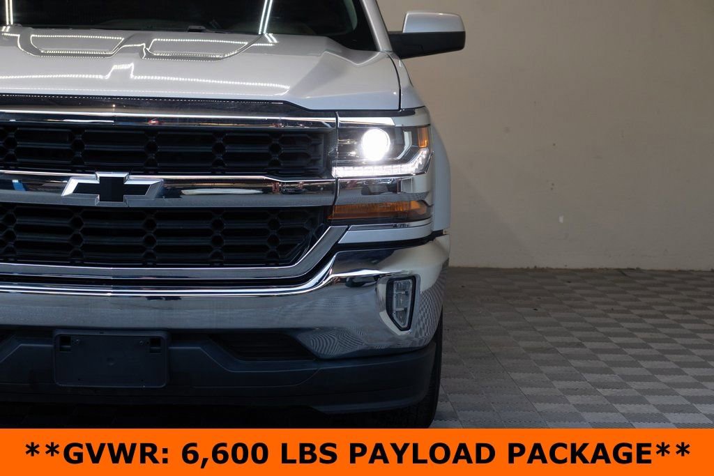 Used 2017 Chevrolet Silverado 1500 LT w/ LT Convenience Package image 5