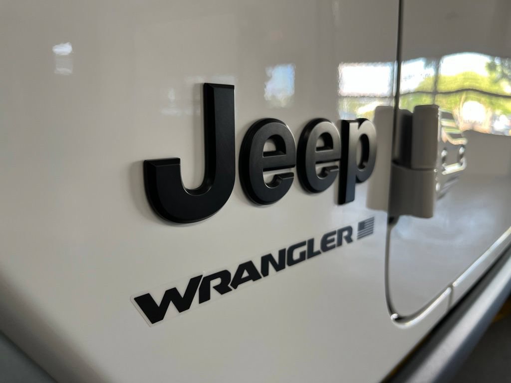New 2026 Jeep Wrangler Unlimited Rubicon 392 w/ Quick Order Package 27X Moab AWD/4WD image 18