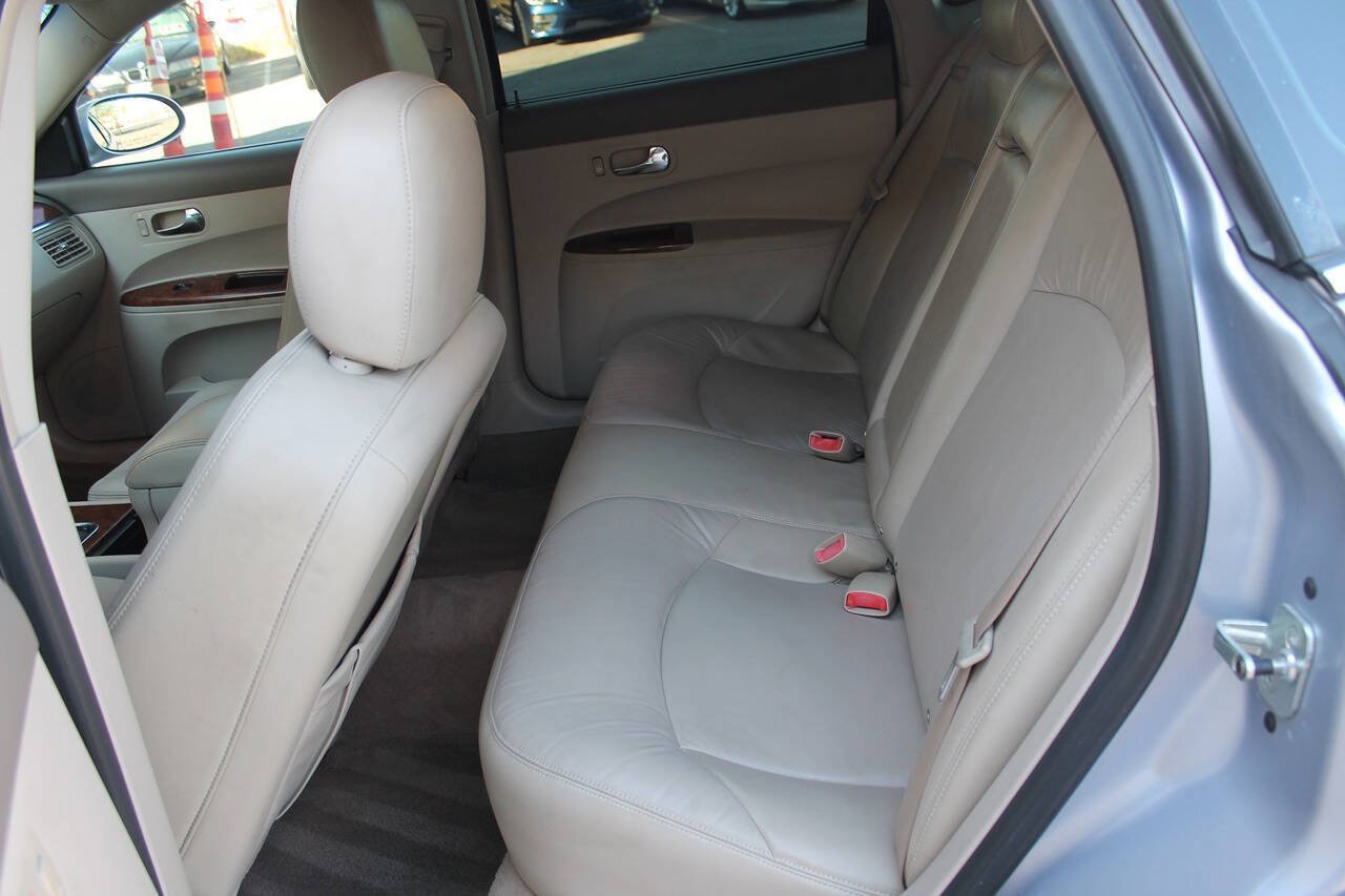 Used 2005 Buick LaCrosse CXL w/ Gold Convenience Package FWD image 27
