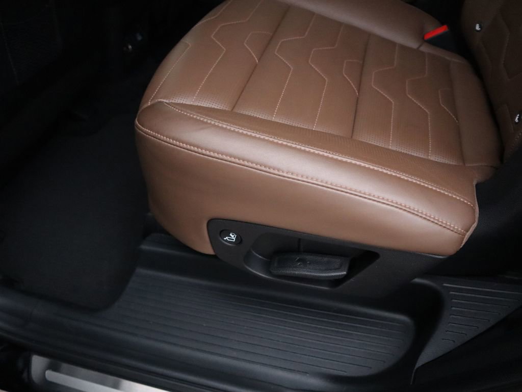 Used 2022 Kia Telluride SX w/ SX Prestige Package image 15