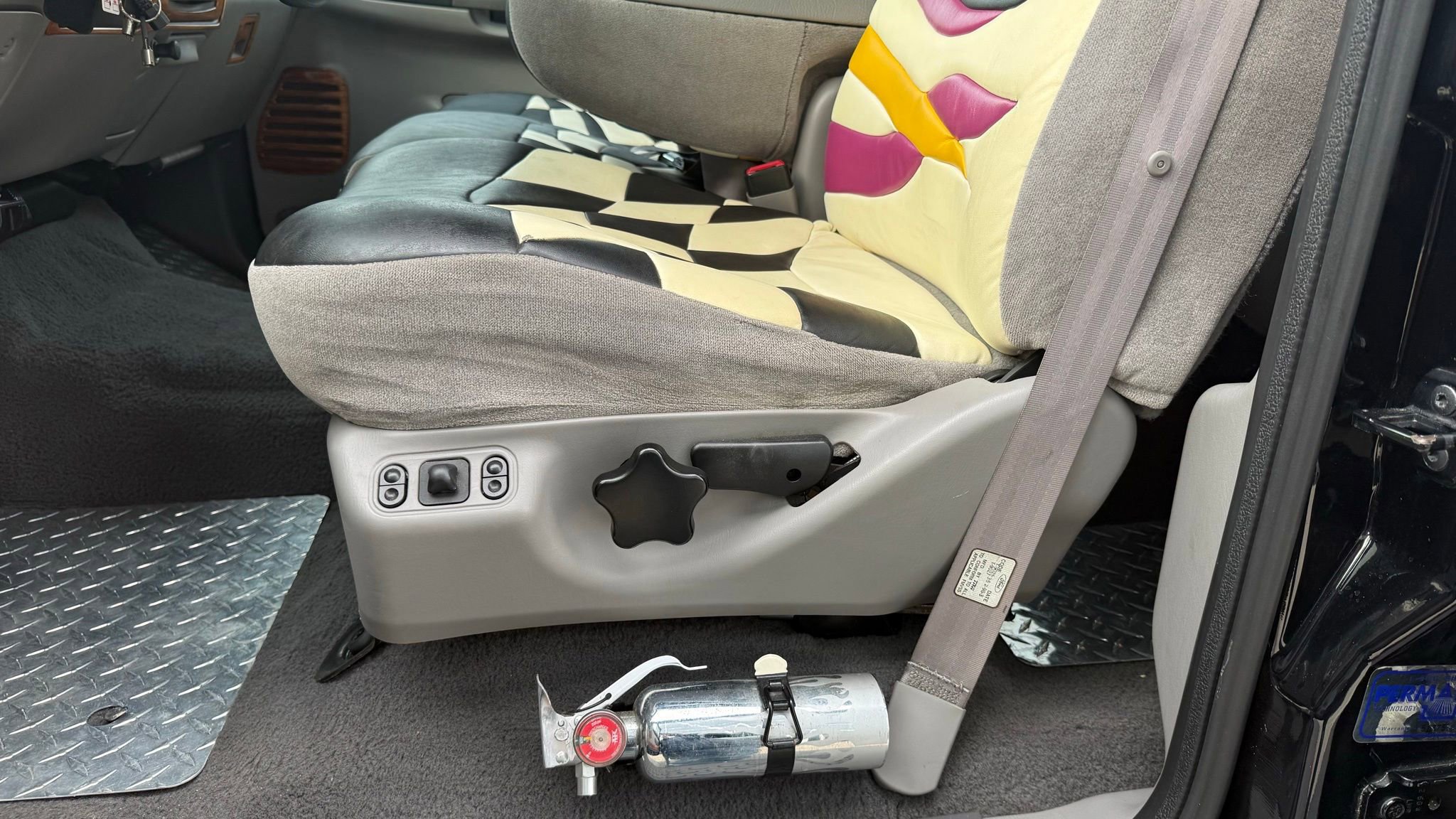 Used 1999 Ford F350 4x4 Crew Cab DRW Super Duty image 59