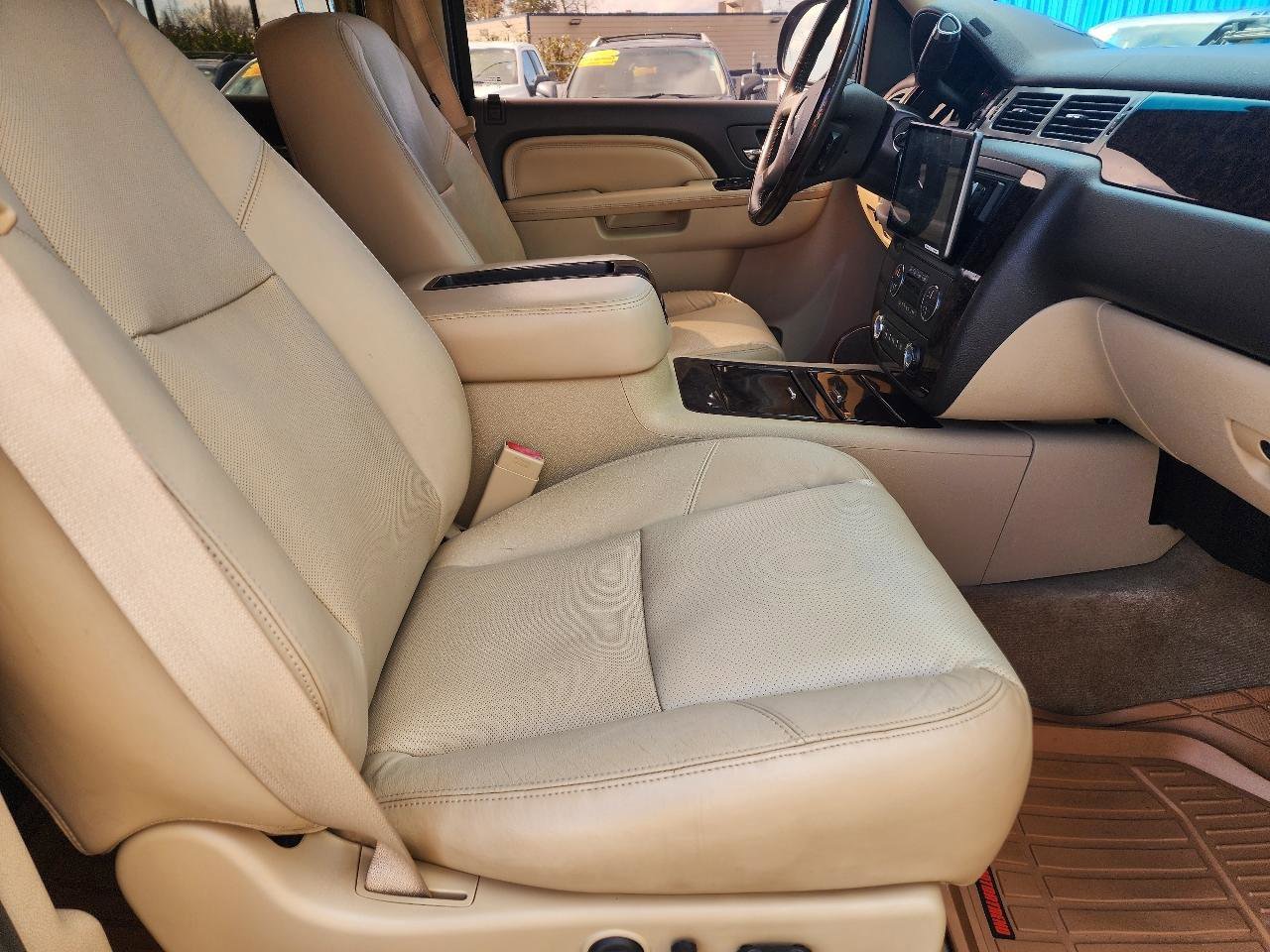 Used 2011 GMC Sierra 1500 Denali image 30