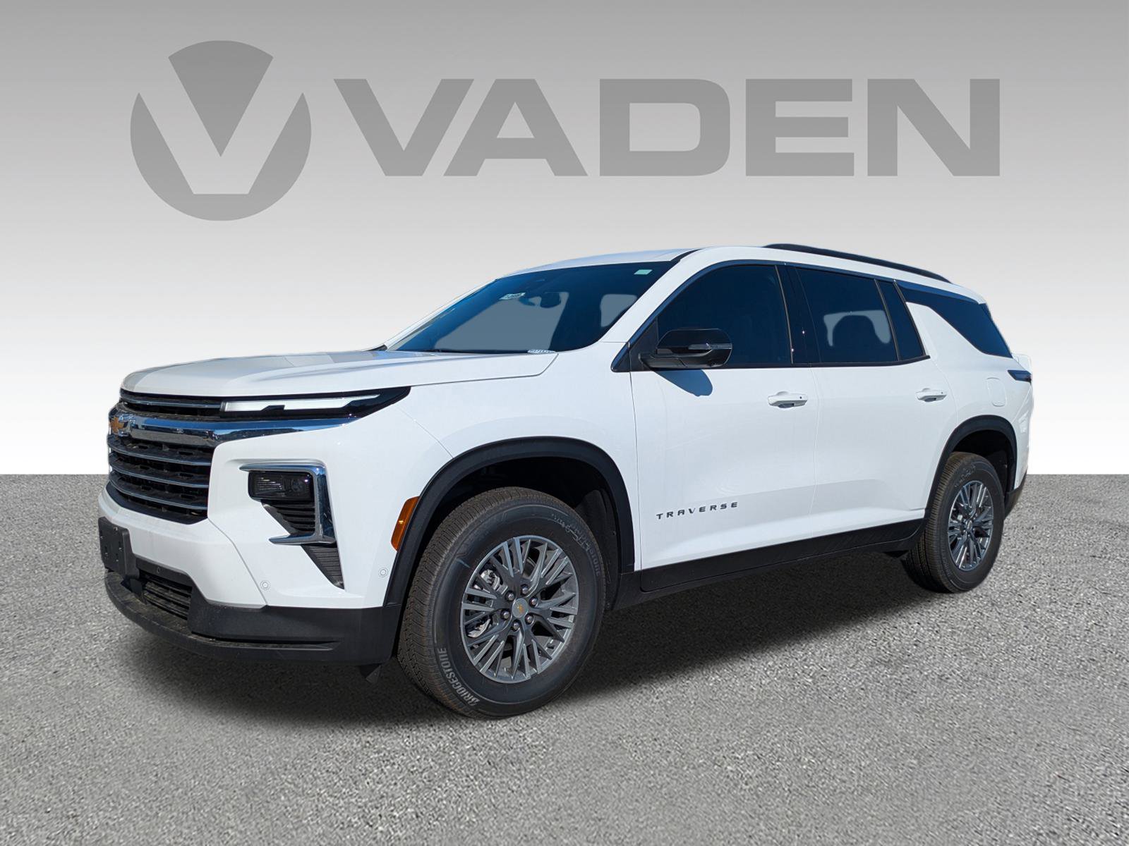 New 2025 Chevrolet Traverse LT w/ Enhanced Driving Package FWD video 2
