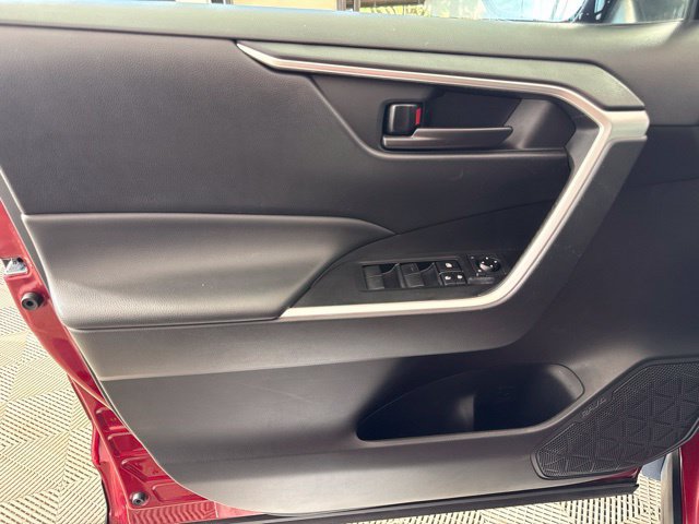 Certified 2023 Toyota RAV4 LE AWD/4WD image 14