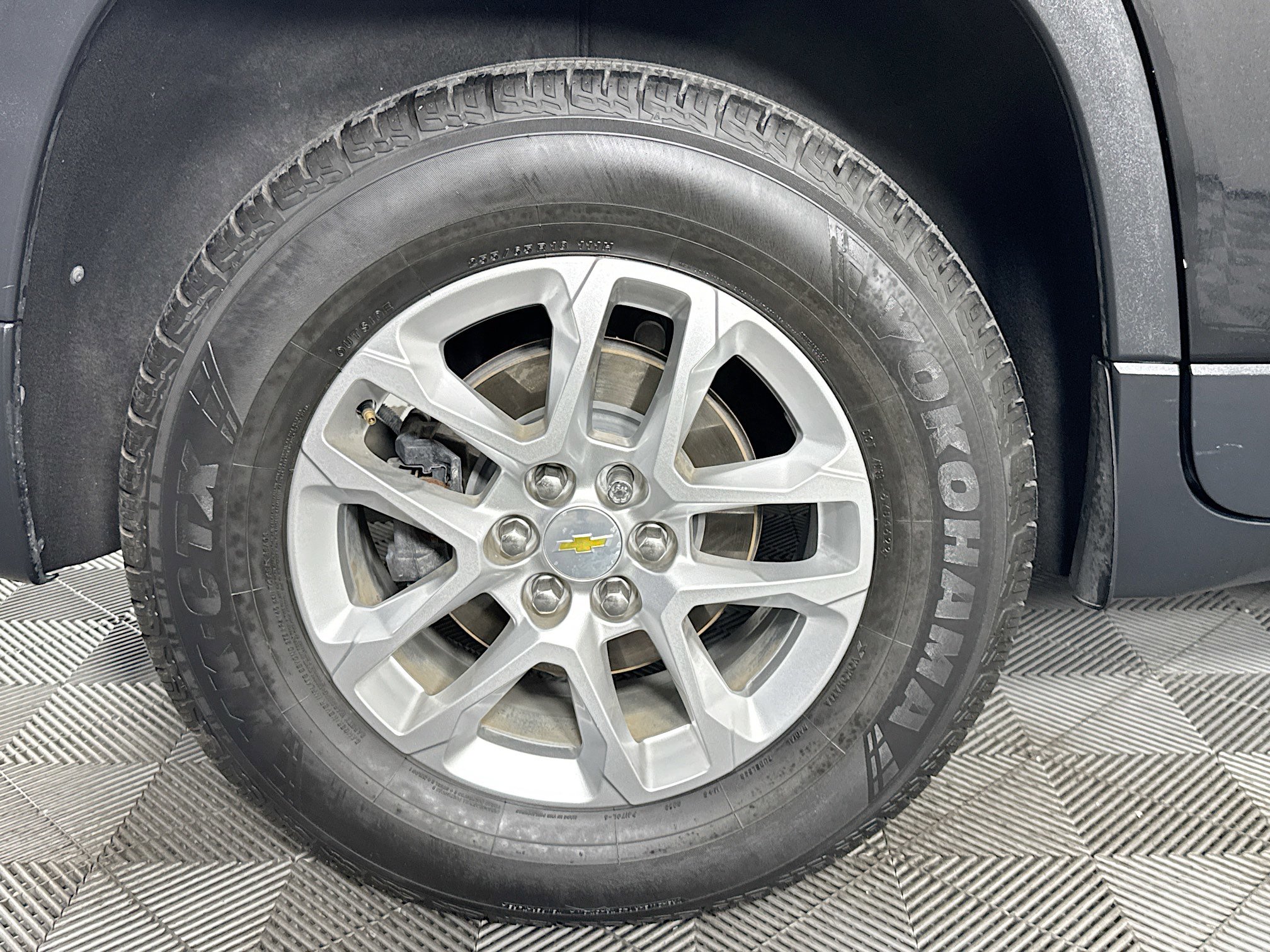 Used 2018 Chevrolet Traverse LS FWD image 32