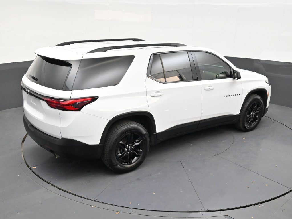 Used 2022 Chevrolet Traverse LS w/ Midnight/Sport Edition FWD image 16