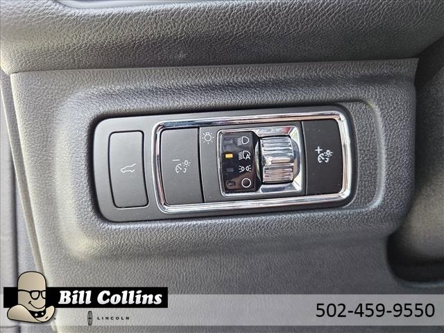 New 2025 Lincoln Corsair AWD w/ Equipment Group 101A image 23