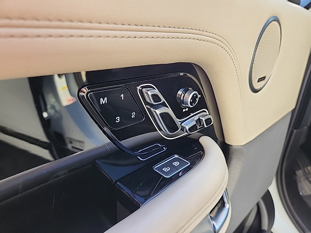 Used 2022 Land Rover Range Rover P525 Westminster Edition image 29