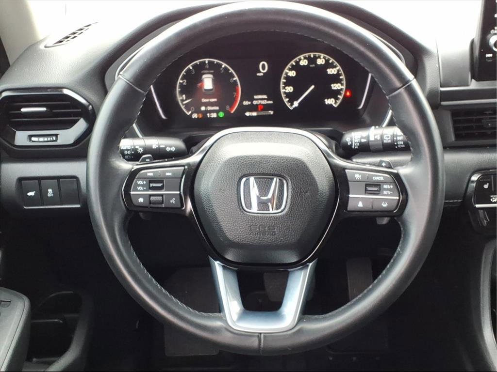 Used 2025 Honda Pilot EX-L image 24