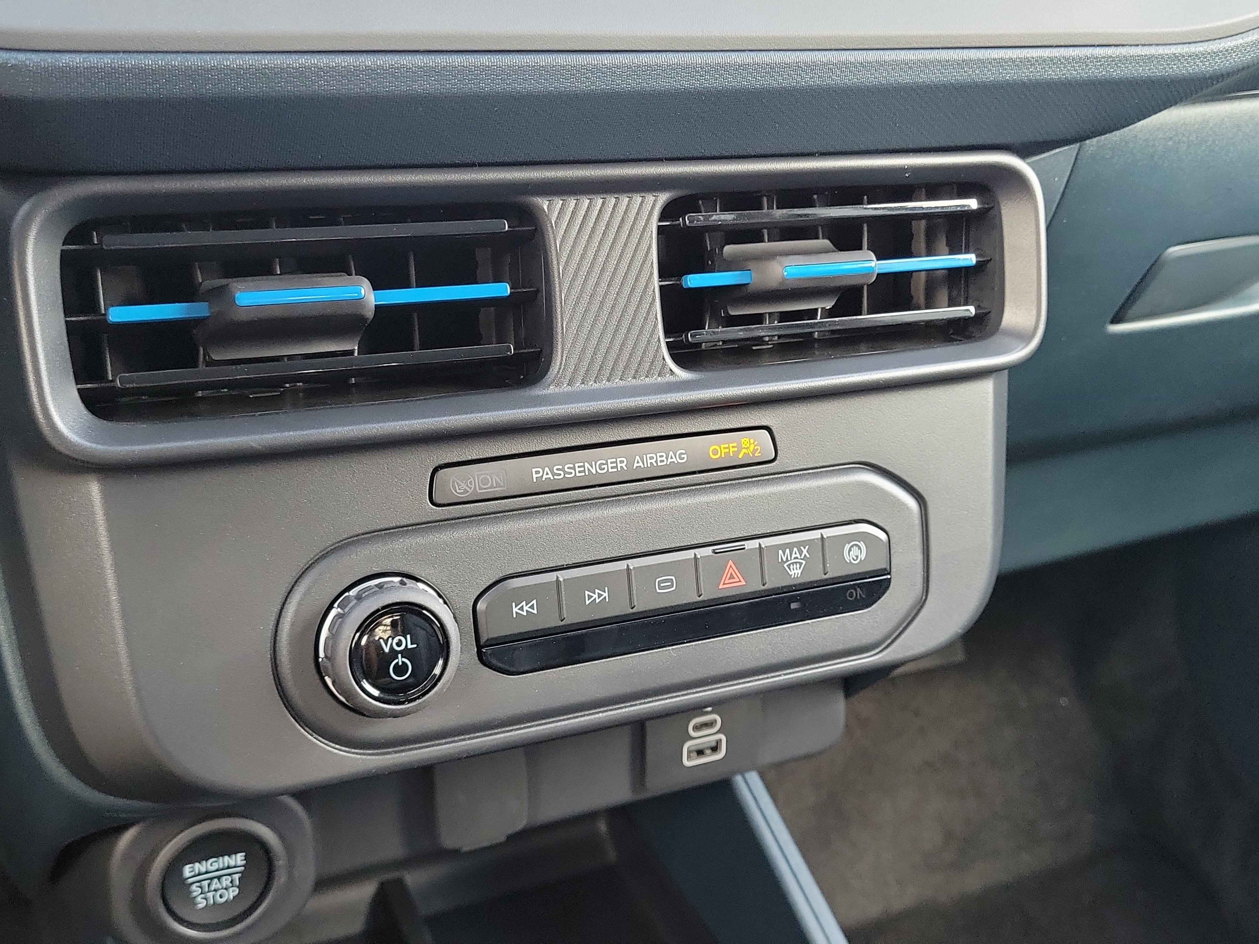 New 2026 Ford Maverick Lobo image 17