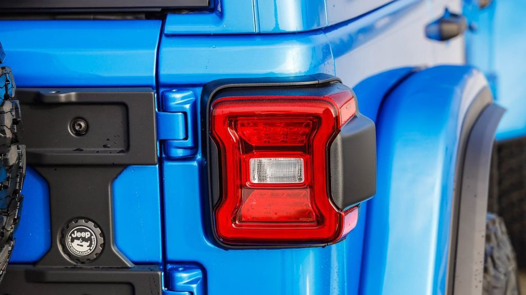 New 2025 Jeep Wrangler Unlimited Rubicon image 10