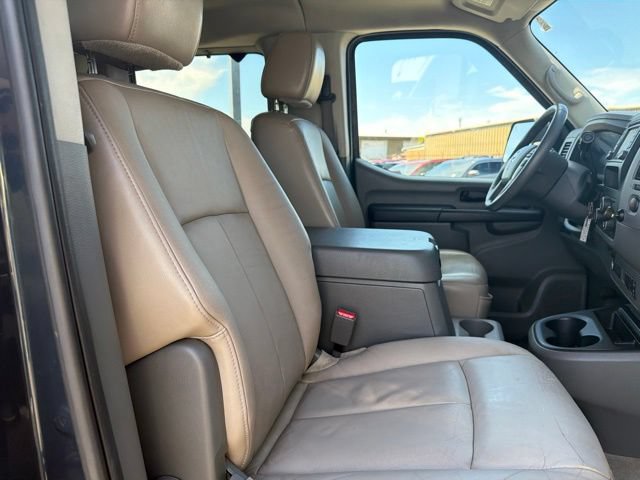Used 2018 Nissan NV 3500 SL RWD image 10