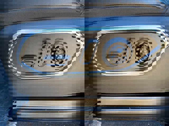 New 2024 Jeep Wagoneer 2WD w/ Premium Group I image 21