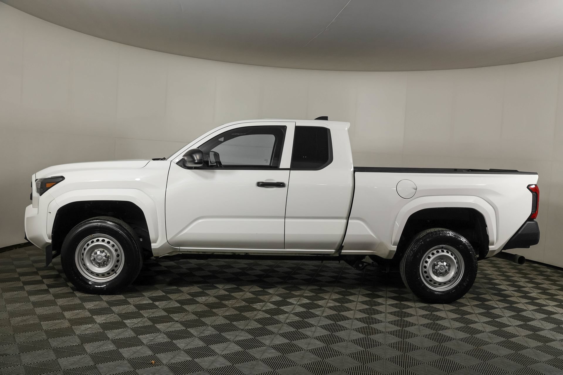 Used 2024 Toyota Tacoma SR RWD image 19
