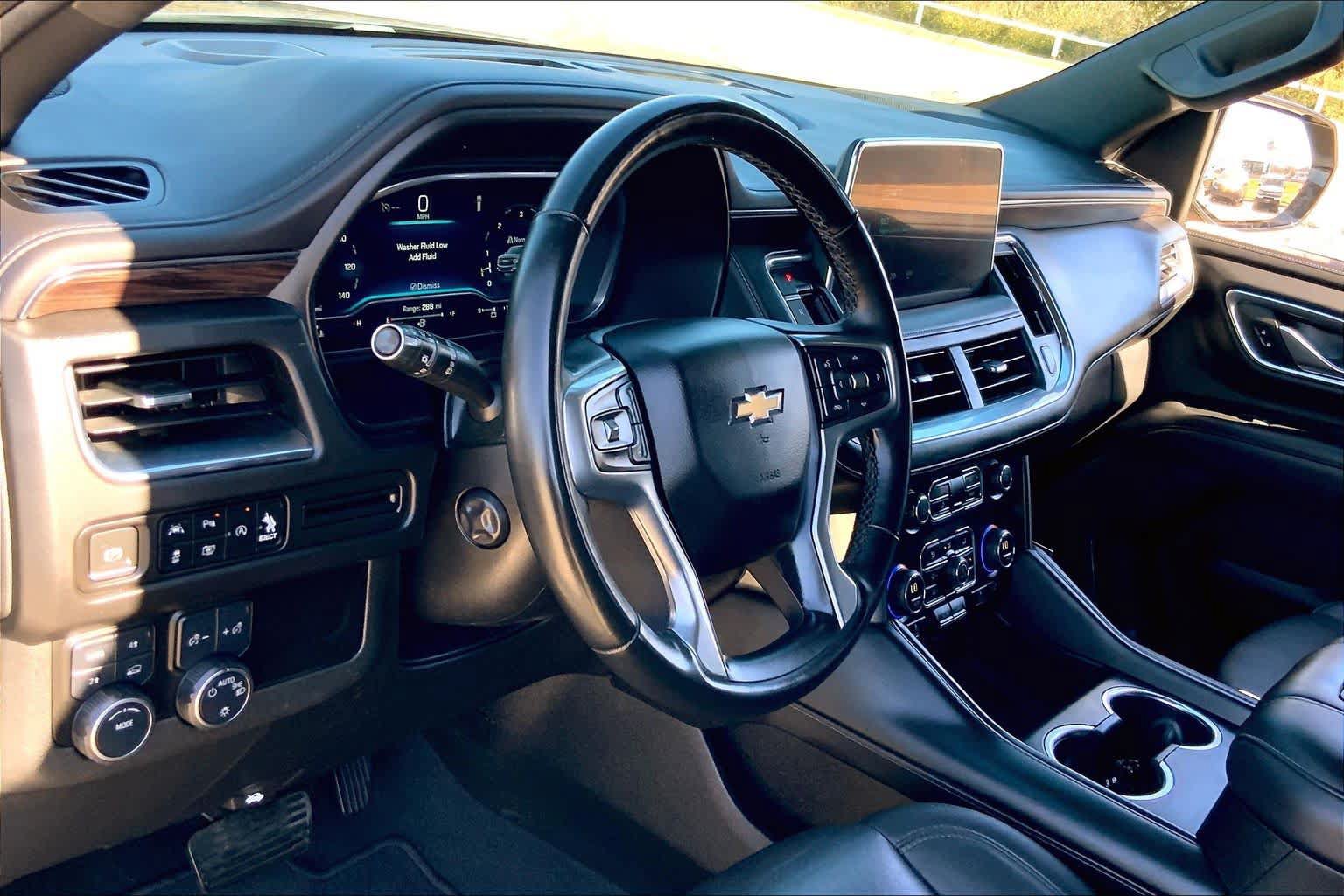 Used 2023 Chevrolet Tahoe LT w/ Luxury Package AWD/4WD image 18