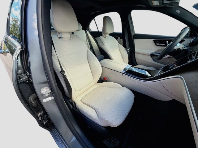 Used 2026 Mercedes-Benz C 300 Sedan image 15