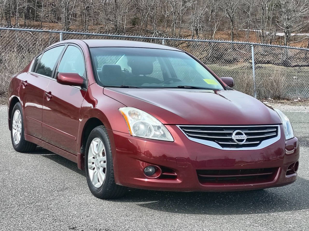 Used 2010 Nissan Altima 2.5 S w/ Convenience Pkg FWD image 1