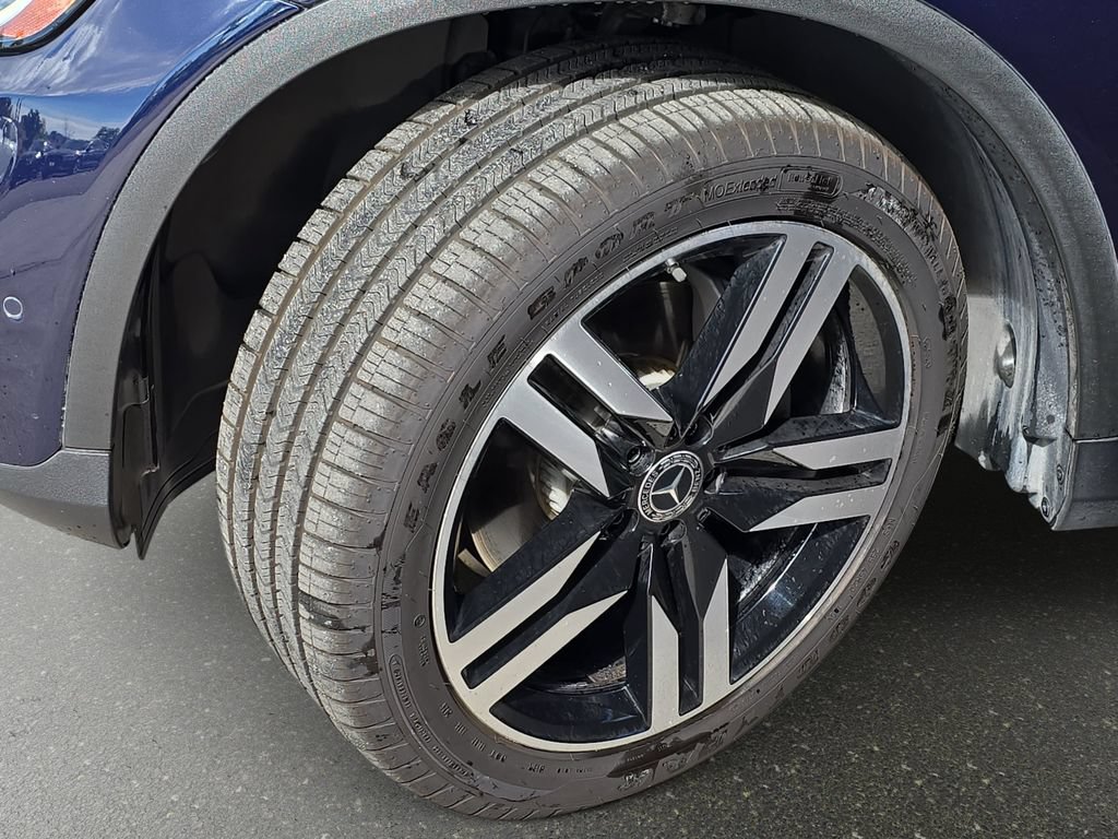 Used 2021 Mercedes-Benz GLC 300 4MATIC Coupe image 34