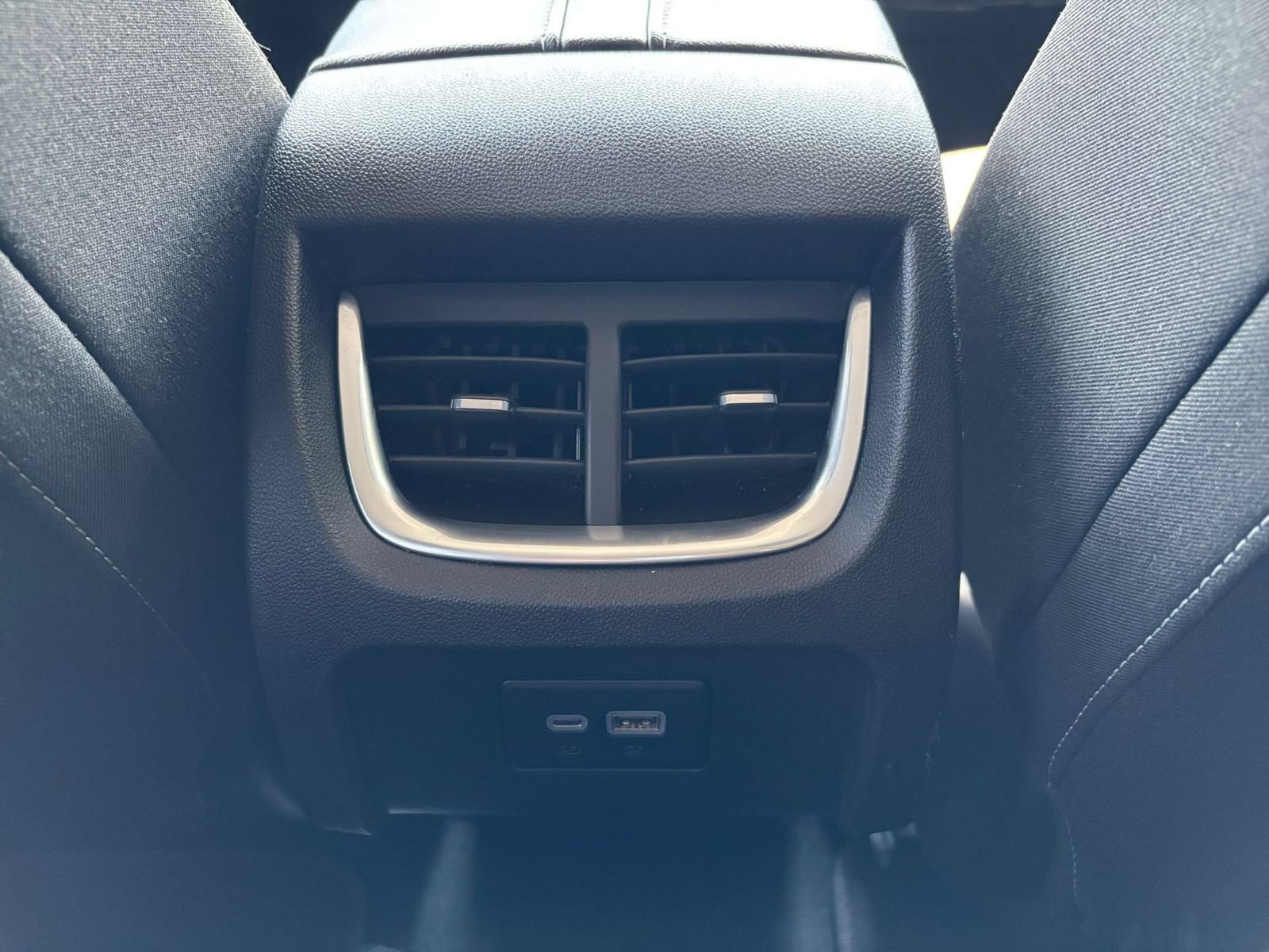 Used 2025 Chevrolet Blazer LT FWD image 23