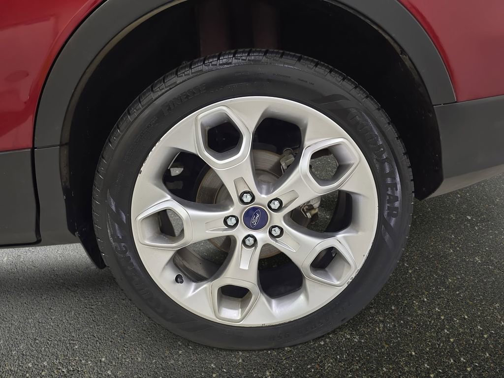 Used 2013 Ford Escape Titanium w/ Parking Technology Pkg AWD/4WD image 37