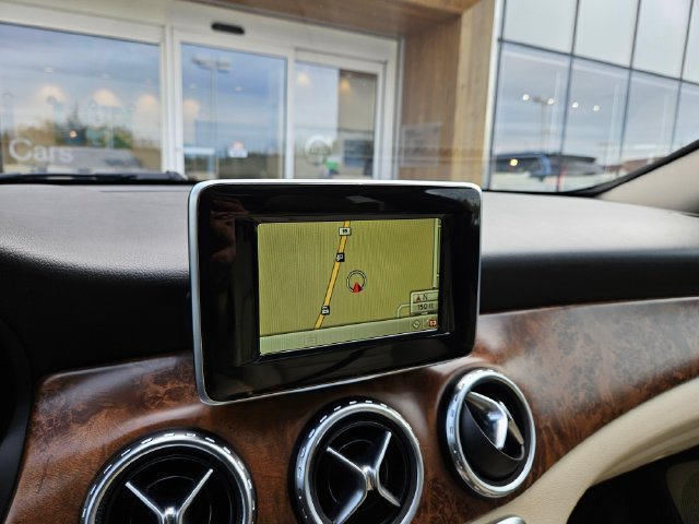 Used 2015 Mercedes-Benz GLA 250 4MATIC image 25