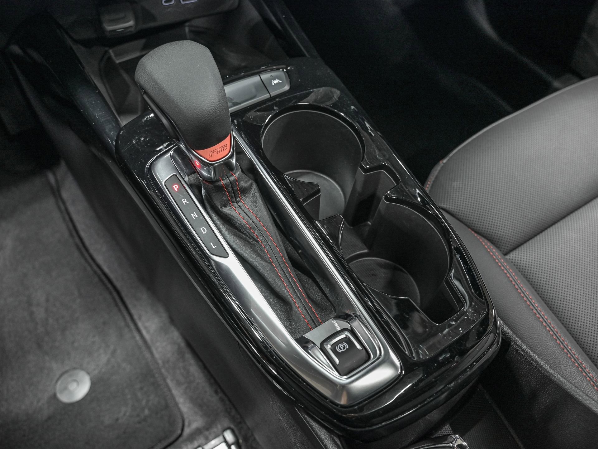 Used 2025 Chevrolet Trax RS w/ Sunroof Package image 23