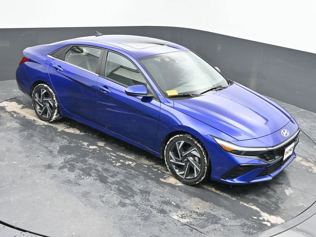 Used 2025 Hyundai Elantra SEL image 56