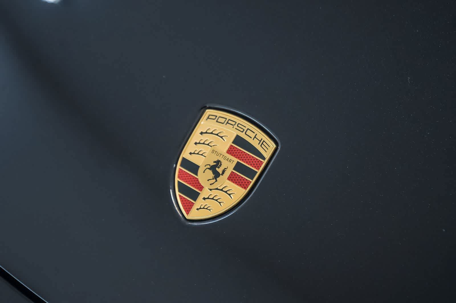 New 2026 Porsche Taycan 4S AWD/4WD image 17