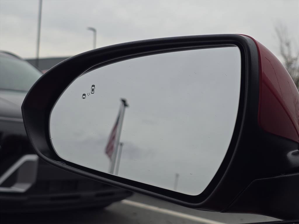 Used 2020 Hyundai Elantra SEL image 13