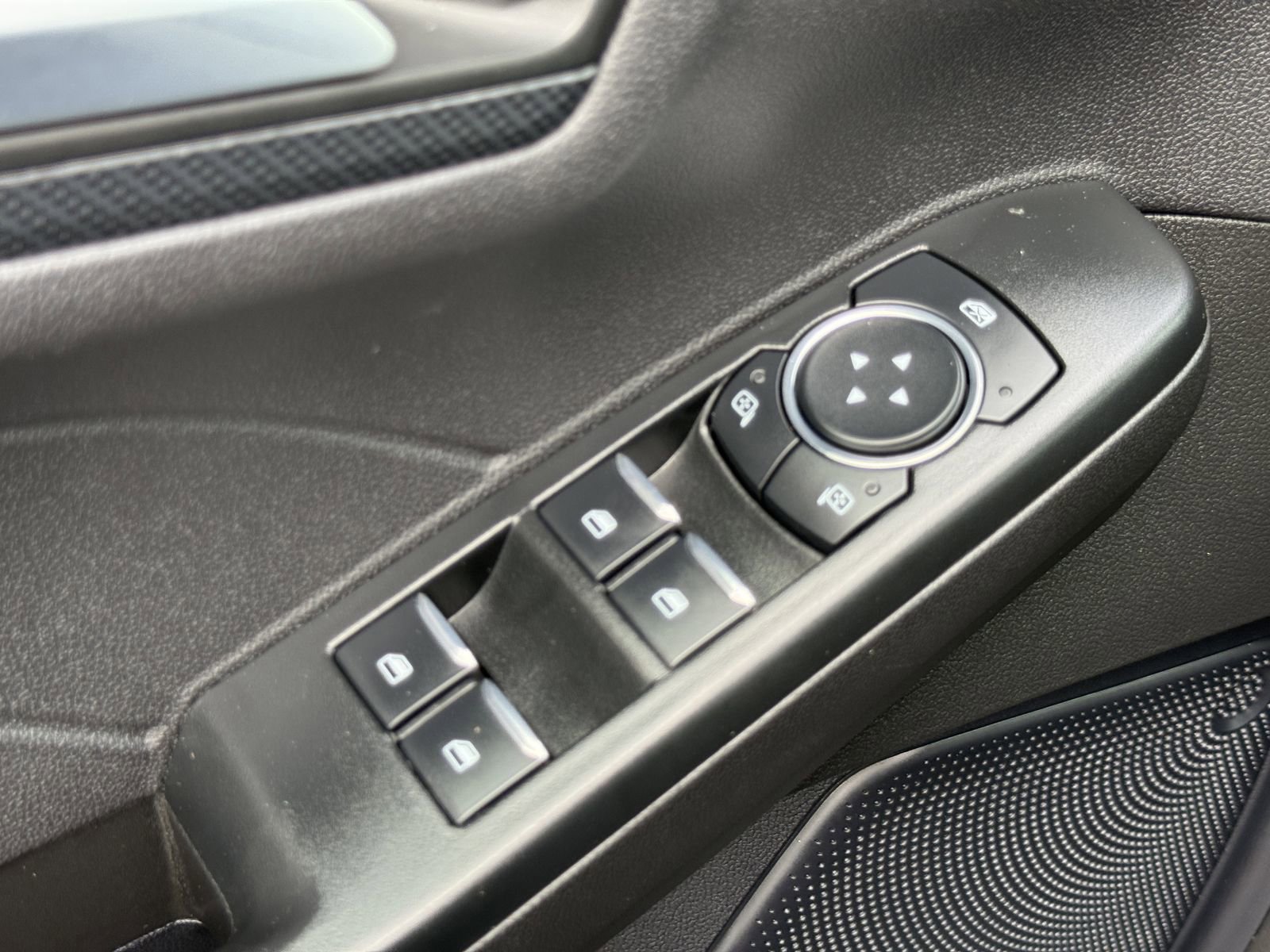 Certified 2024 Ford Escape ST-Line w/ Tech Pack #1 image 17