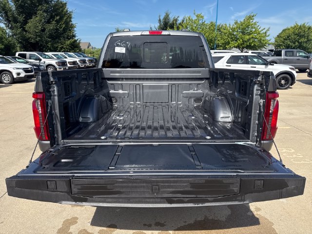 New 2026 Ford F150 XLT w/ Equipment Group 302A MID AWD/4WD image 8
