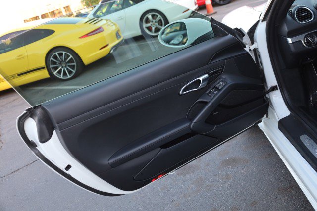 Used 2019 Porsche 718 Cayman RWD image 21