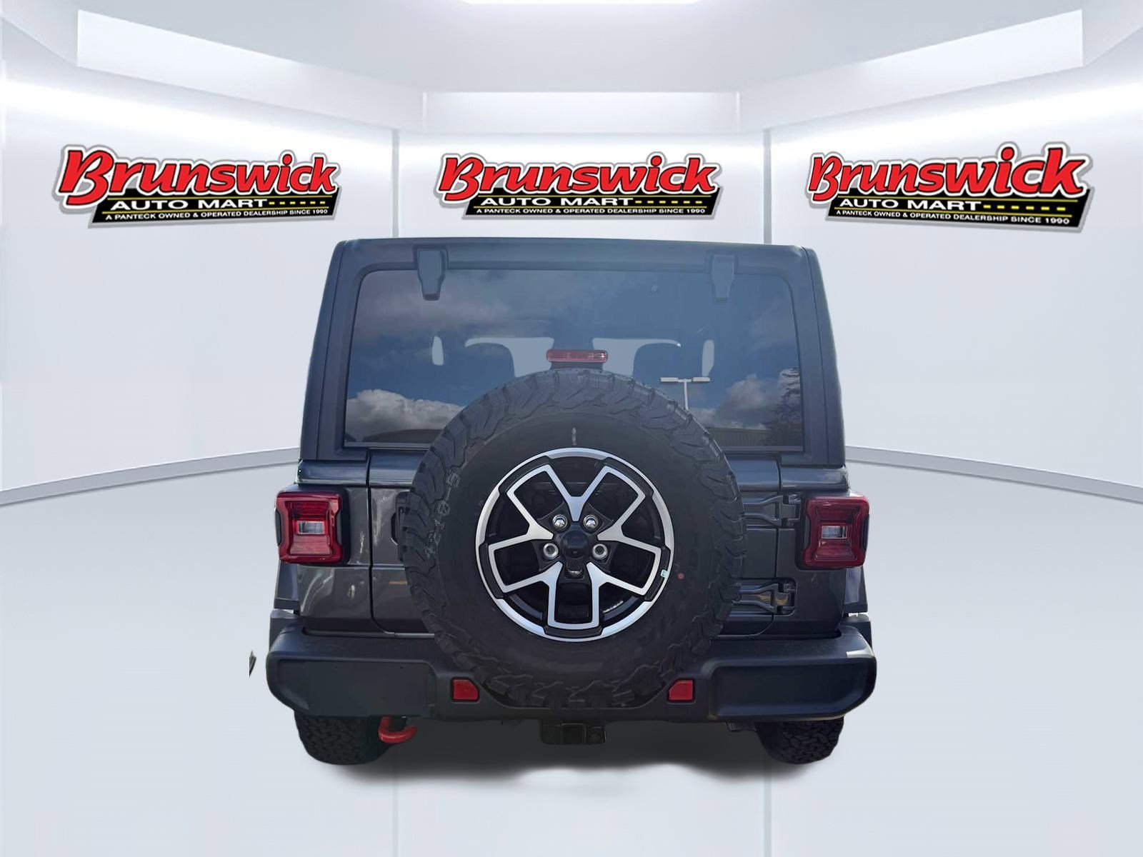 New 2026 Jeep Wrangler Rubicon AWD/4WD image 4
