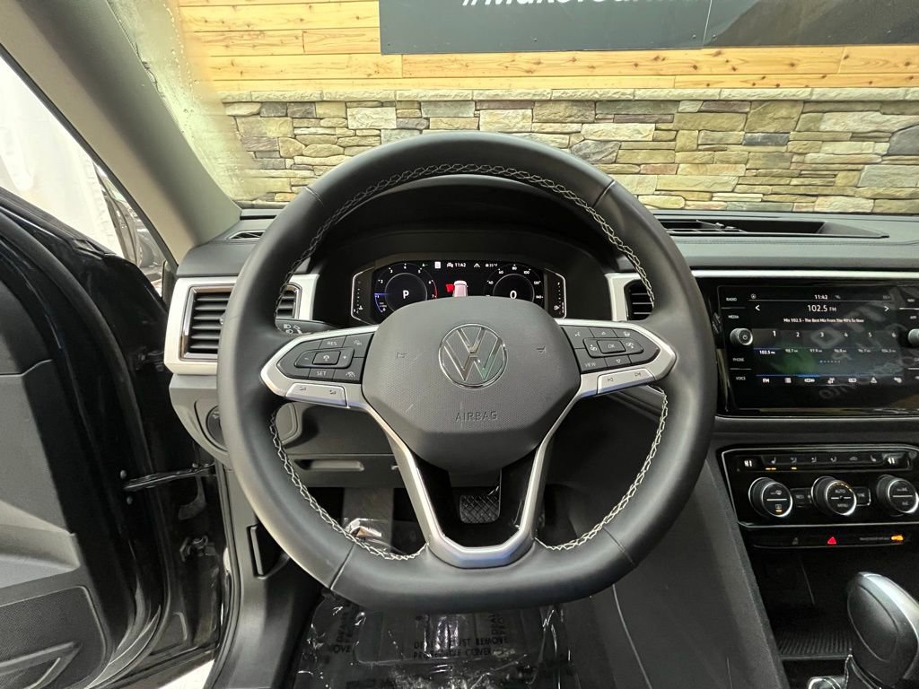 Used 2022 Volkswagen Atlas SEL image 16