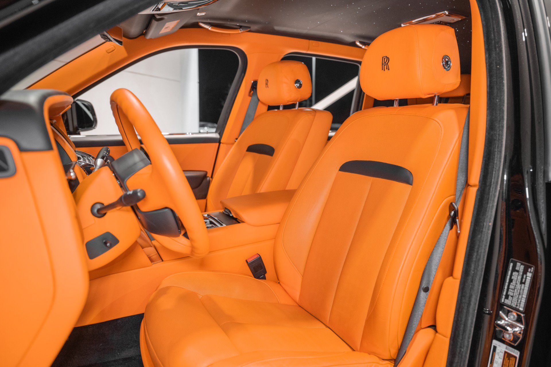 Used 2020 Rolls-Royce Cullinan AWD/4WD image 19