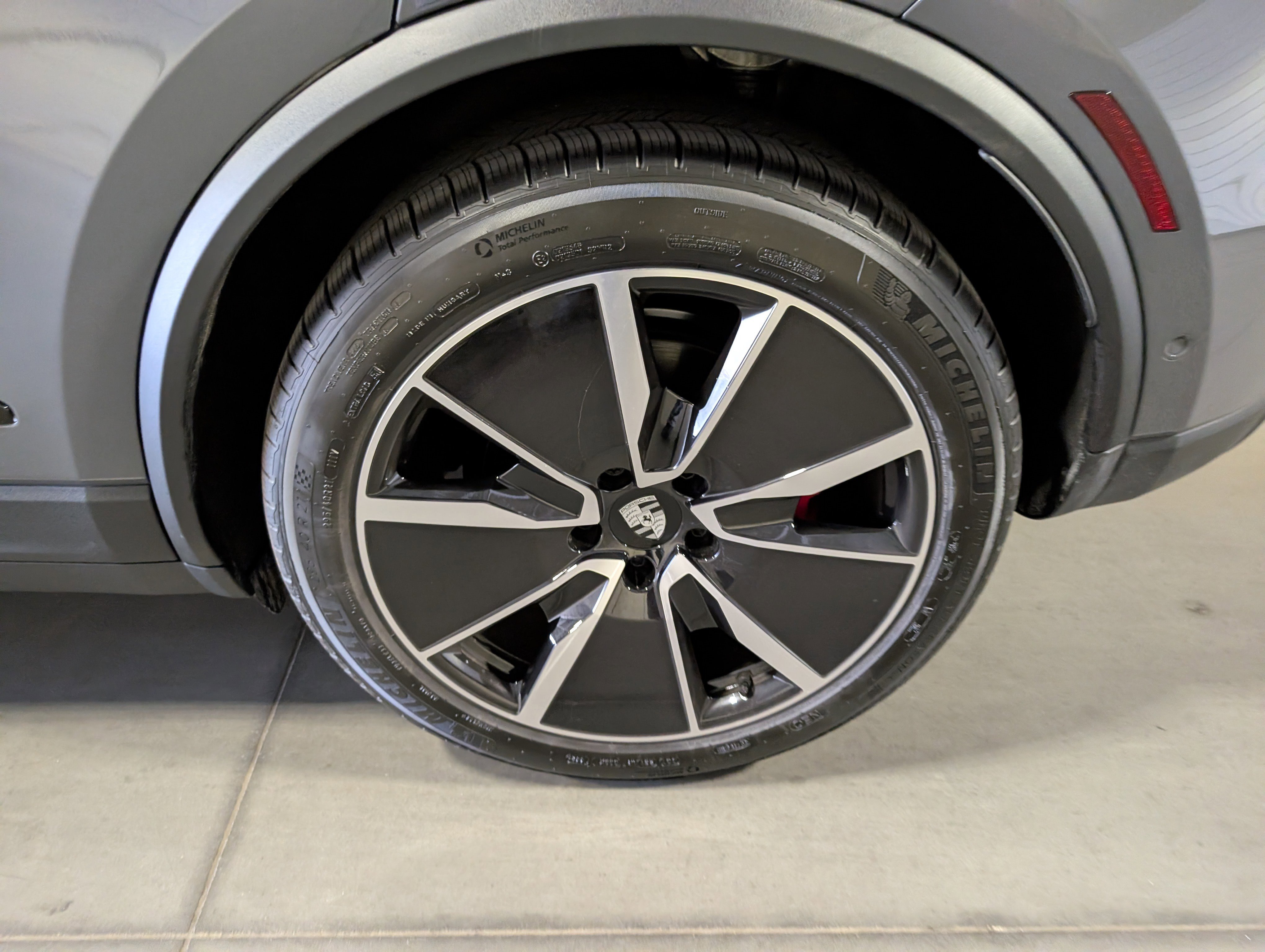 New 2026 Porsche Macan 4S Electric image 16