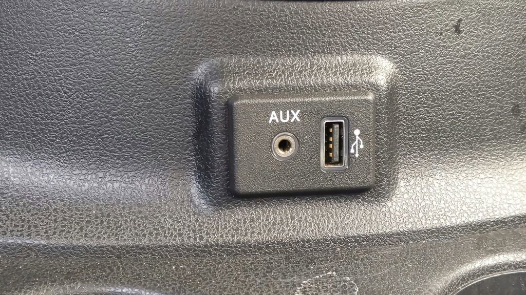 Used 2018 Nissan Versa Note SV image 28