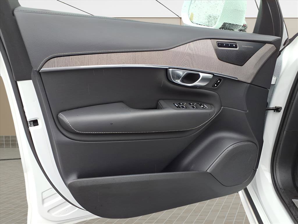 Used 2023 Volvo XC90 T8 Ultimate image 26