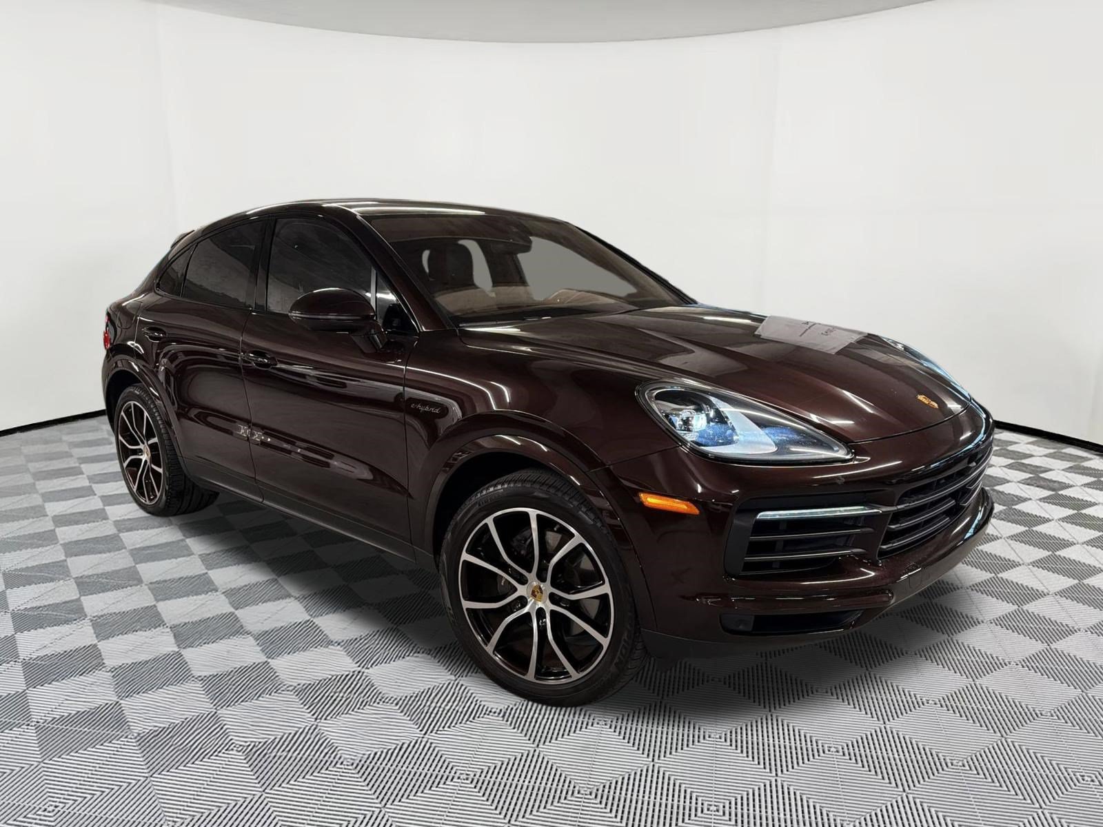 Used 2023 Porsche Cayenne Platinum Edition AWD/4WD image 7