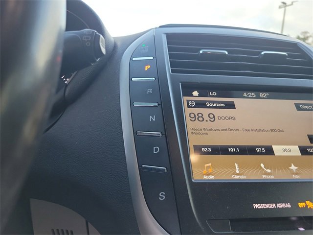 Used 2017 Lincoln MKC Reserve image 28