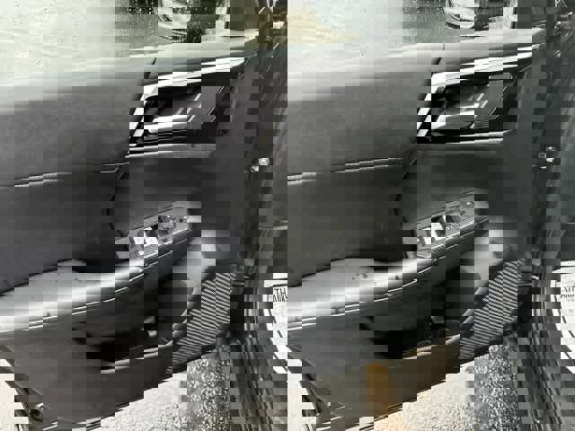 Used 2024 Mitsubishi Outlander SE image 18